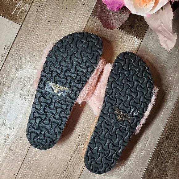 Top Moda Pink Faux Fur Slip-On Slide Sandals Women's Size 8 NEW - Picture 9 of 14
